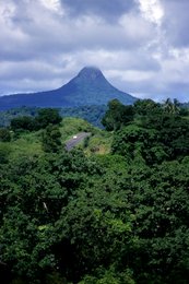 Clouds;-Comoros-Archipelago;-Forest;-France;-Indian-Ocean;-Kaleidos;-Kaleidos-images;-La-parole-à-limage;-Landscape;-Laurent-Abad;-Mayotte;-Mountain;-Peak;-Road;-Stories-Pictures